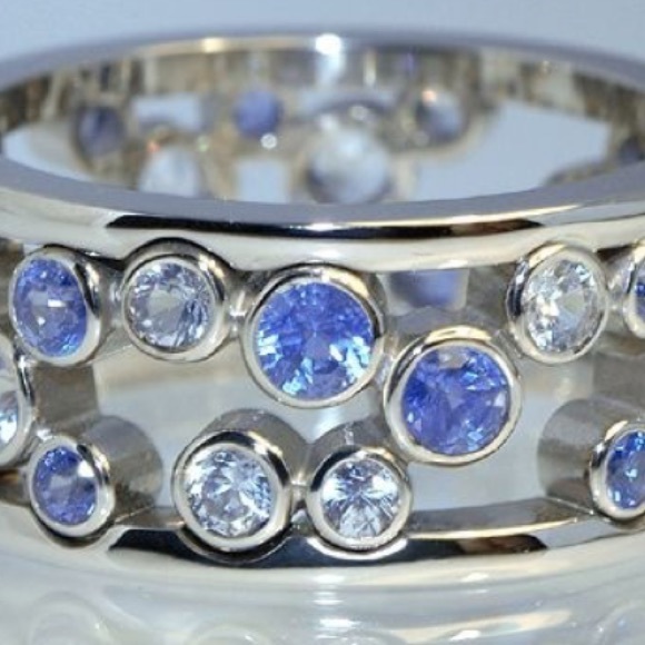 Elegant Vine Ring - Picture 6 of 6